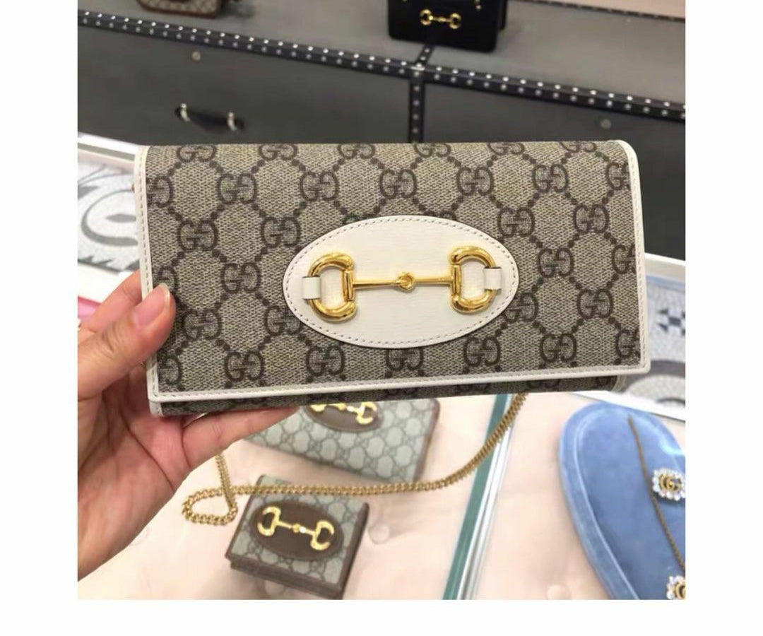 GUCCI HORSEBIT GG SUPREME CHAIN WALLET