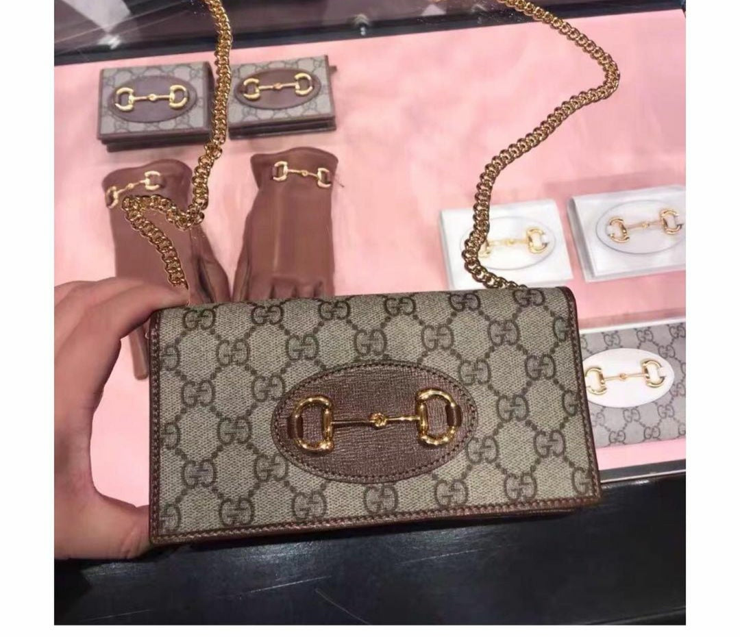 GUCCI HORSEBIT GG SUPREME CHAIN WALLET