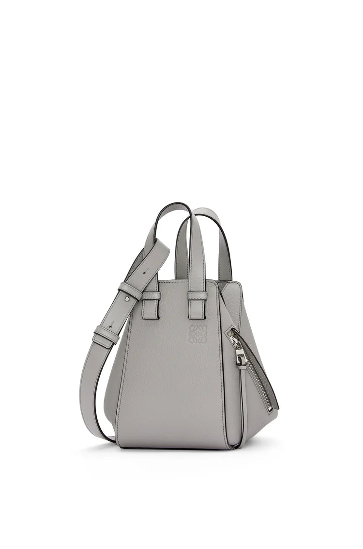 LOEWE HAMMOCK COMPACT GRAINED LEATHER PEARL GREY